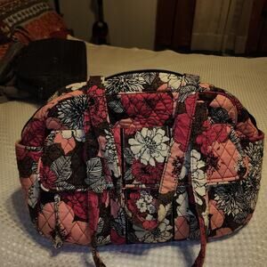 VERA BRADLEY EUC FLORAL DIAPER/WEEKENDER BAG